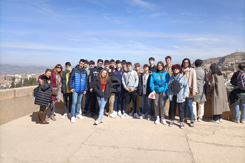 Granada: Alhambra, Nasrid Palaces, & Generalife Guided Tour Alhambra, Nasrid Palaces, & Generalife Guided Tour