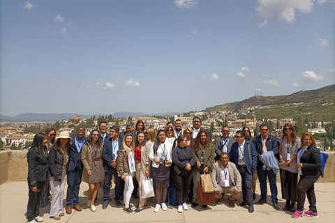 Granada: Alhambra, Nasrid Palaces, & Generalife Guided Tour Alhambra, Nasrid Palaces, & Generalife Guided Tour