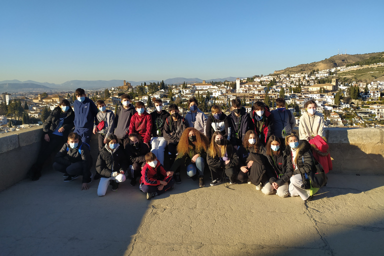 Granada: Alhambra, Nasrid Palaces, & Generalife Guided Tour Alhambra, Nasrid Palaces, & Generalife Guided Tour