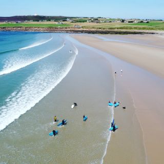 Thurso: Dunnet or Balnakeil Beach Beginner Surf Lesson