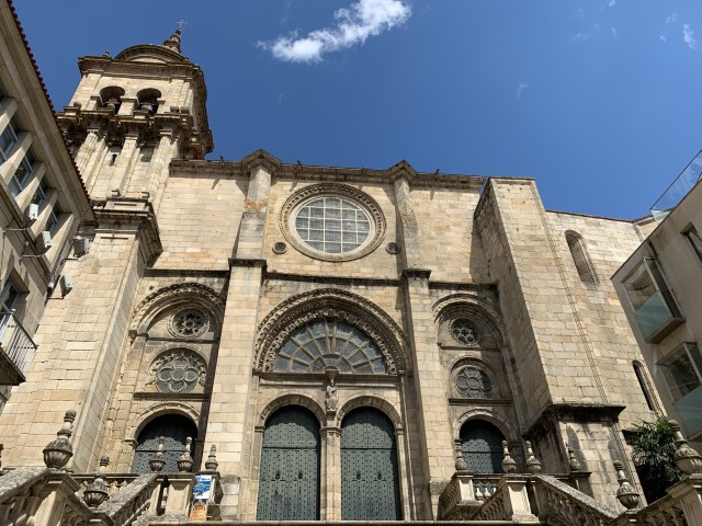 Visit Ourense Guided Tour and Ticket to Ourense Cathedral in Ourense, España