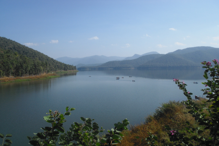 شيانغ ماي الشلال اللزج، وجولة في بحيرة الكاياك وركوب الدراجات الهوائيةشيانغ ماي: شلال لزج، جولة كا