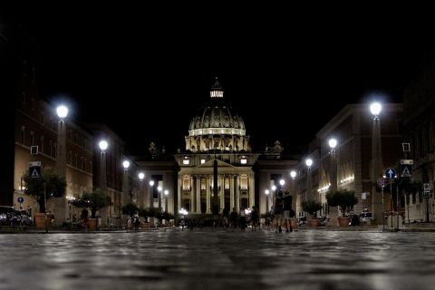 Rome: Guided Night Tour of Vatican Museum & Sistine Chapel