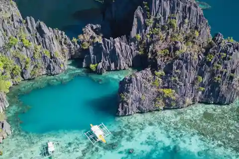 Coron Private Tour B: Barracuda Lake and Smith Beach