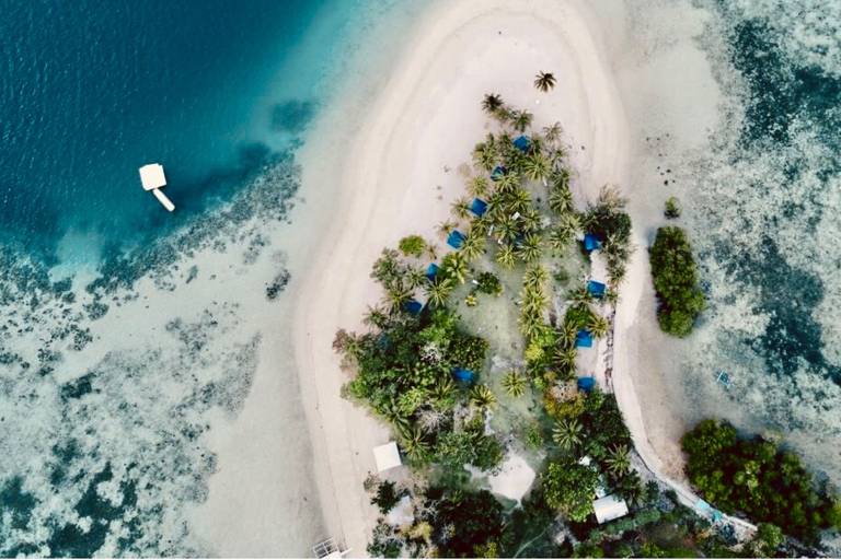 Coron: visite privée de l'île Pass, du récif et des épaves