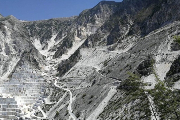 Desde Carrara: recorrido en jeep por las canteras de mármol con degustación de Lardo