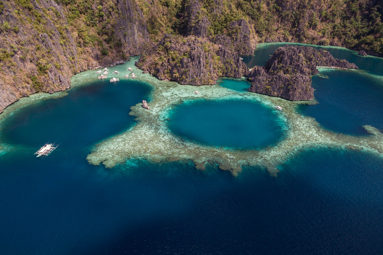 Da Coron: gita di un giorno in barca da un&#039;isola all&#039;altra con pranzo a buffet