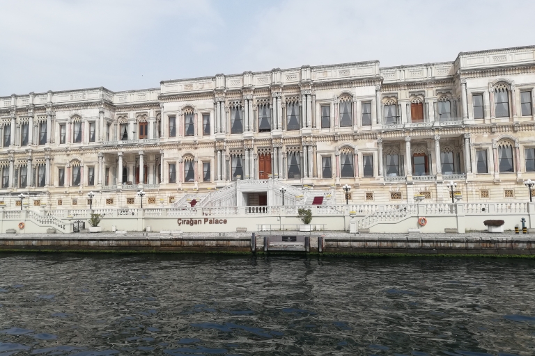 Istanbul: Bosporus-sightseeingcruise met Aziatische zijstopIstanbul: rondvaart over de Bosporus