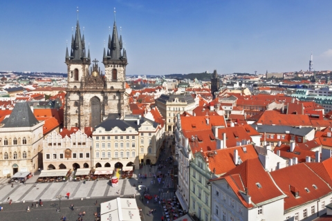 Praga: el juego de exploración del médico de la pestePraga: juego de exploración en la aplicación de puntos de referencia de la ciudad