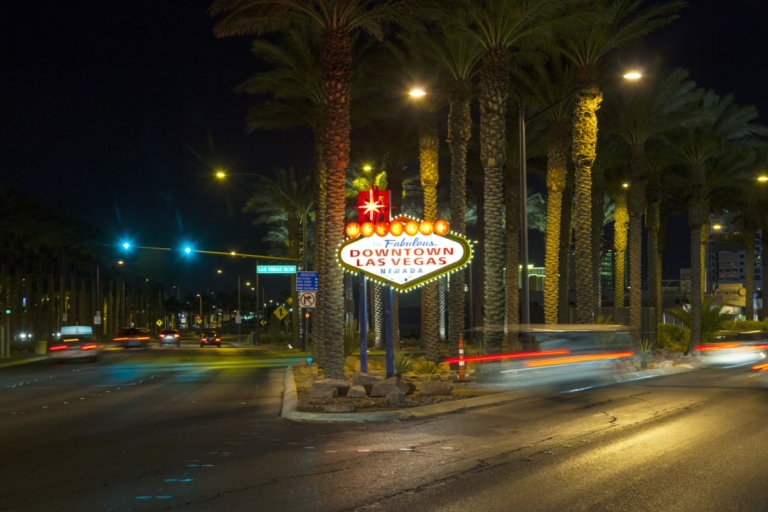 Las Vegas: Ghost Hunt City-verkenningsspelLas Vegas: Spookjacht Smartphone App Game