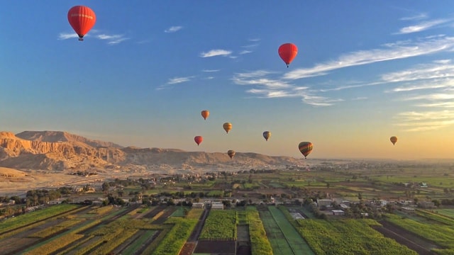 From Cairo: Luxor & Hot Air Balloon Private Trip by Plane