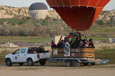 Goreme: tour en montgolfière économique au-dessus de la CappadoceVol en montgolfière économique en Cappadoce
