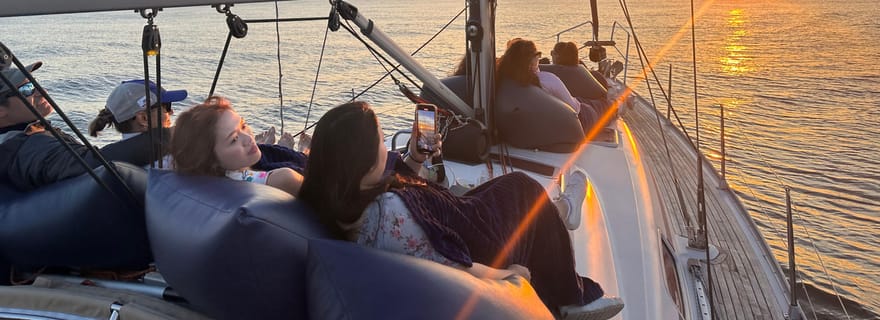 Porto : croisière en voilier avec vin de Porto, option coucher de soleil