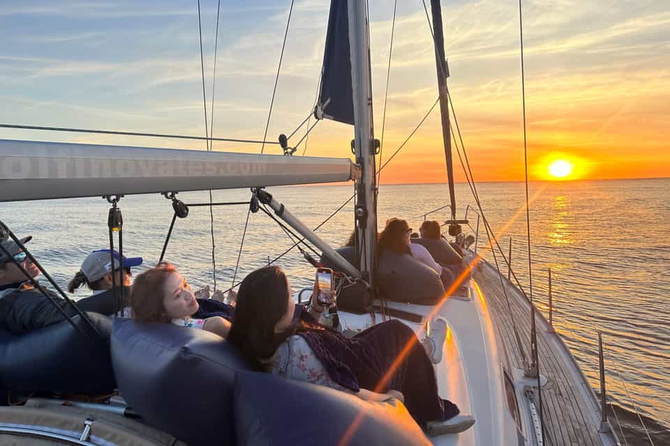 Segeltour mit Sonnenuntergangs-Option