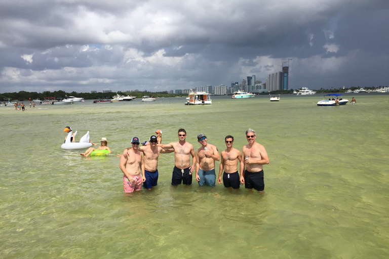 Miami: Prywatna impreza na łodzi w Haulover SandbarMiami: prywatny rejs łodzią motorową do Haulover Sandbar