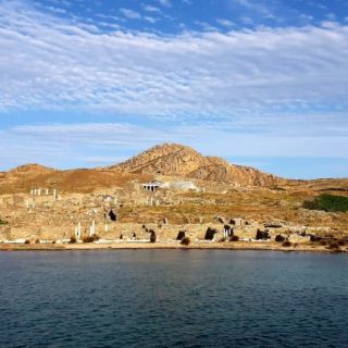 Mykonos: Private Guided Delos & Rhenia Cruise with Lunch