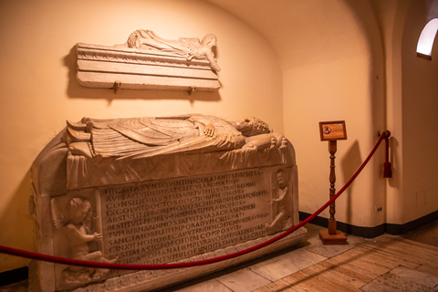 Ciudad del Vaticano: basílica, cúpula y tumbas papales Tour madrugador