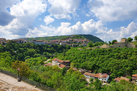 De Bucarest: excursion privée d'une journée à Basarabovo et Veliko Tarnovo