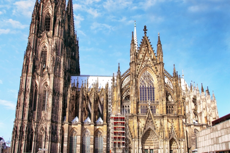 Cologne: visite guidée privée à pied des sites historiques de la Seconde Guerre mondialeVisite de 4 heures avec la maison EL-DE