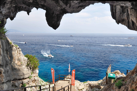 From Arbatax: Full-Day Guided Boat Tour of the Baunei Coast From Arbatax: Full-Day Guided Boat Tour of the Baunei Coast