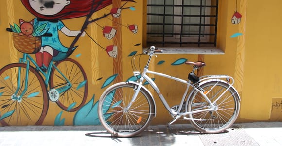 Valencia: Street Art Tour on Bicycle, E-Bike or E-Step