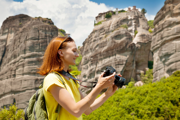 Desde Atenas: Excursión de un día a Meteora con almuerzo griego opcionalExcursión de un día a Meteora con almuerzo