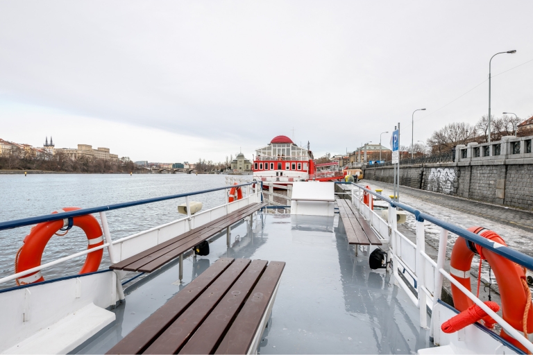 Praga: Prywatny rejs łodzią piwną z nieograniczonym piwem