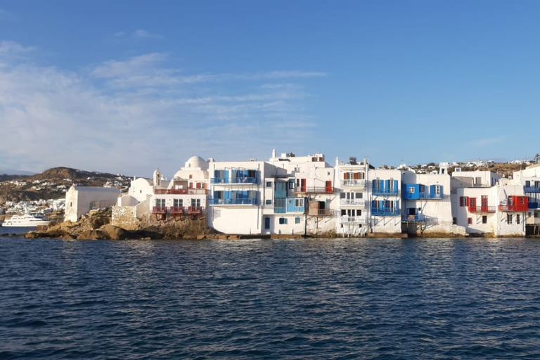 Mykonos: Crociera privata in barca a vela Rhenia con pranzo e bevandeTour privato