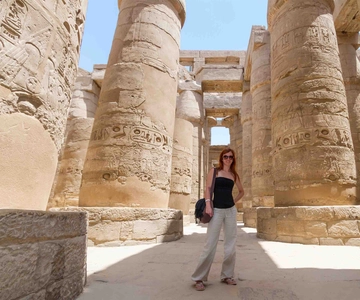 From Luxor: Guided Tour to East or West Banks with Lunch