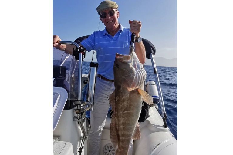 Agios Nikolaos: viaje de pesca en la bahía de MirabelloLancha | Agios Nikolaos: viaje de pesca en la bahía de Mirabello