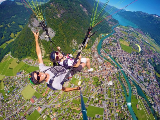Visit Zurich Day trip to Interlaken incl. tandem paragliding in Rhine Falls