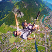 Zúrich: Excursión de un día a Interlaken incl. parapente biplaza