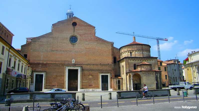 Padua: Guided Walking Tour of Saint Antonio’s Art & Relics