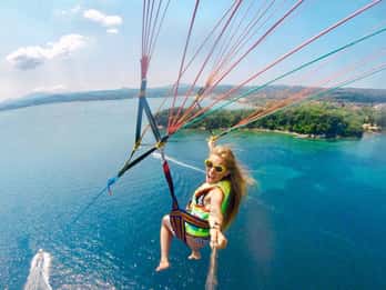 Corfú: Aventura en parapente cerca de la ciudad de Corfú