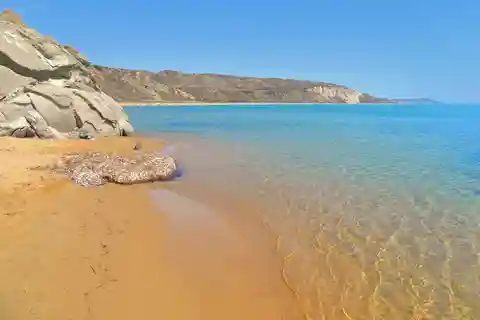 Agrigento: Tour privato in barca della Riserva Naturale di Torre Salsa