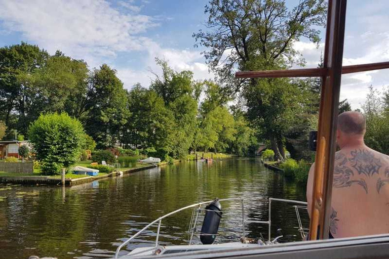 Wannsee: 4h Private Sieben-Seen-Bootstour mit SkipperWannsee: Private Sieben-Seen-Bootstour