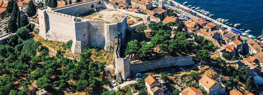 Au départ de Sinj : vol privé de 1,5 heure au-dessus de Kornati et Šibenik