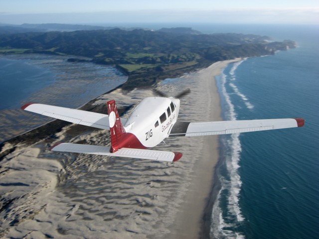 Visit Takaka Farewell Spit/Abel Tasman Scenic Flight in Christchurch