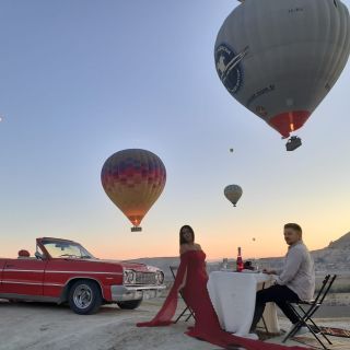 Nevsehir: Classic Car Tour of Cappadocia with Photo Shoot