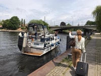 Potsdam, Private Harbor e Castle Sightseeing Cruise - Hizvo