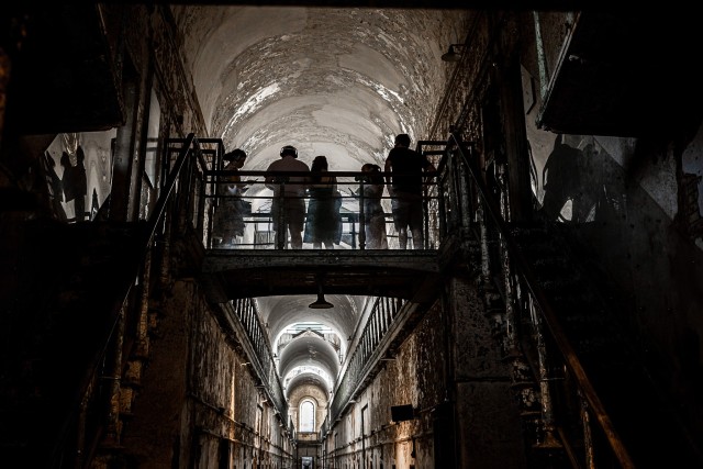 Visit Philadelphia Eastern State Penitentiary Night Tour in Philadelphie