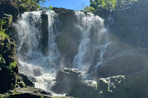 Manila: Private geführte Wanderung zu den Hulugan-Wasserfällen mit Abholung vom Hotel