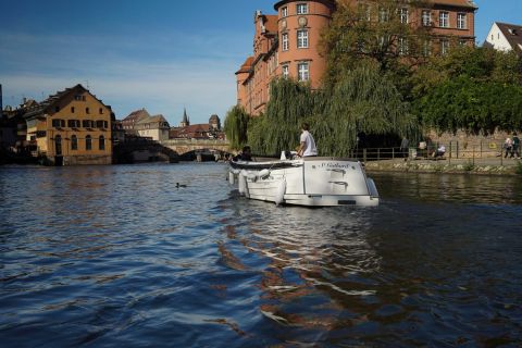 Strasbourg : visite guidée privée de la ville en bateau