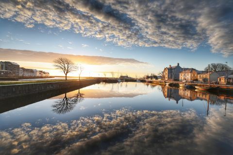 Galway: Guided Walking Tour and Lake Cruise