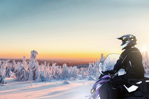 Rovaniemi: Tour en moto de nieve eléctrica al amanecer con refrigerios