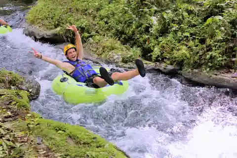 Ocho Rios: Ziplining, Tubing e Blue Hole em Island Tripe