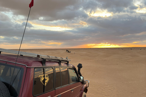 Tunisia: 4x4 Sahara Desert Tour with Dunes & Photo Stops