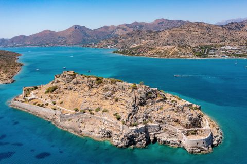 Heraklion: Cruise, Spinalonga Tour, Agios Nikolaos, and BBQ