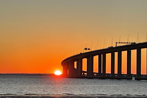 Parque das Nações: اليوغا والتأمل عند شروق الشمس على متن مركب شراعي!