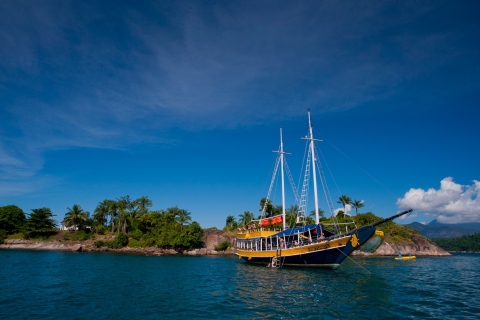 Paraty Baai: Eilanden & Stranden Boottocht met SnorkelenSchoenertour met 1 Caipirinha